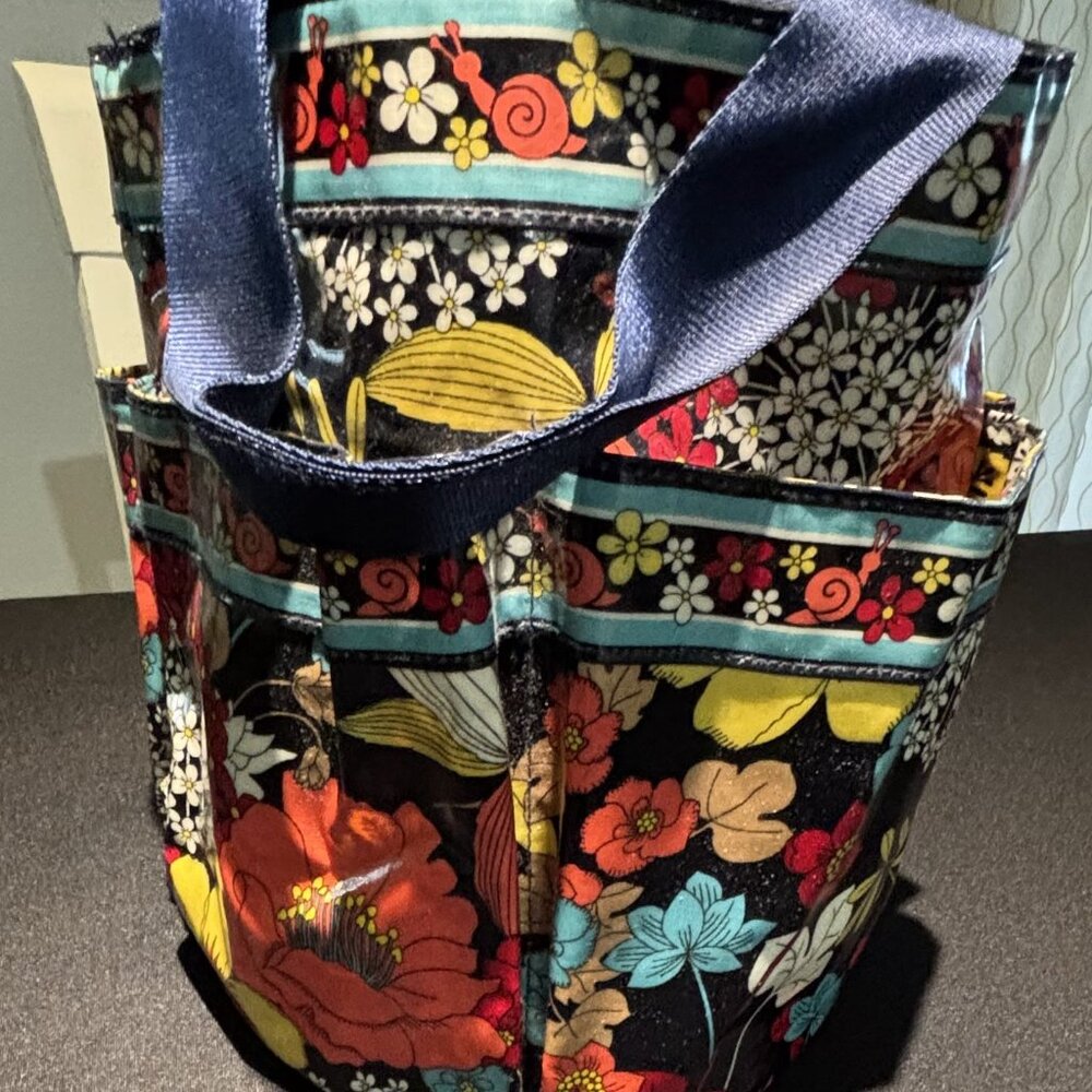 Vera Bradley Floral Print Happy Snails Shower Caddy Wet Bag